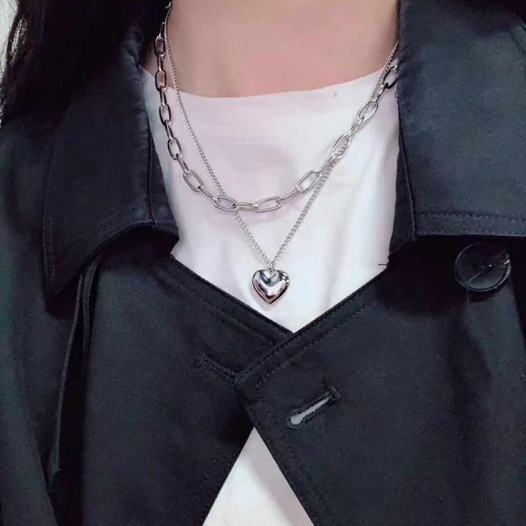 Heart Layered Chain Necklace - Picture 5 of 7